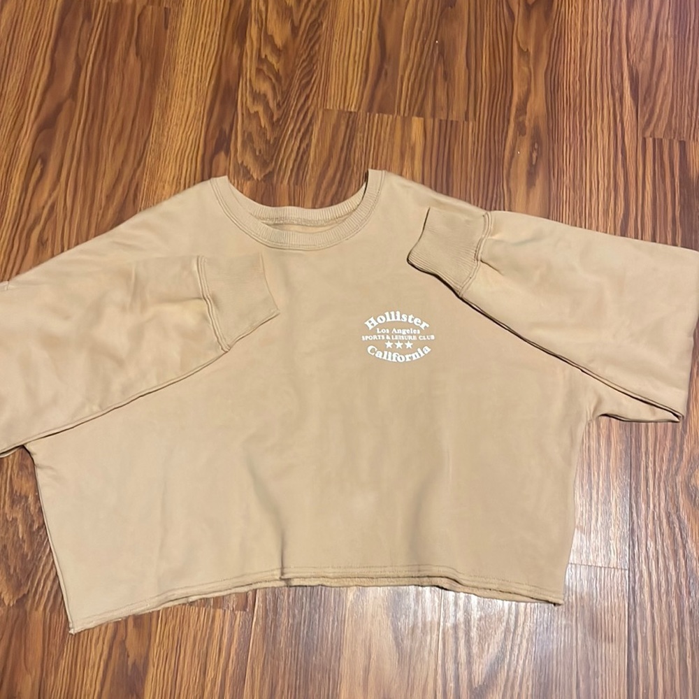 Women’s hollister crop top size small